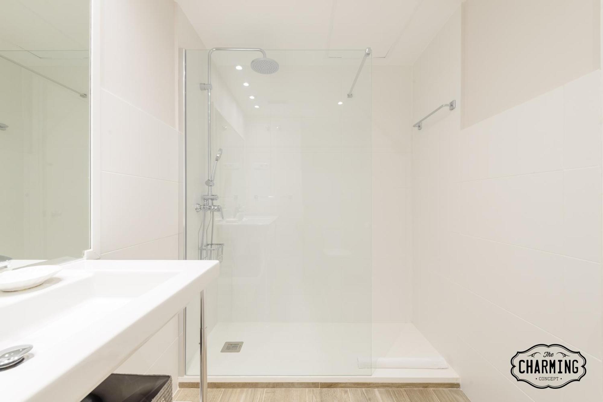 Ferienwohnung Charming Eurobuilding 2 Terrace Exclusive - Plaza De Parking Madrid Exterior foto